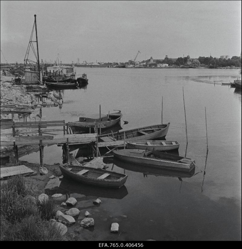 Pärnu vaade. Sadam.