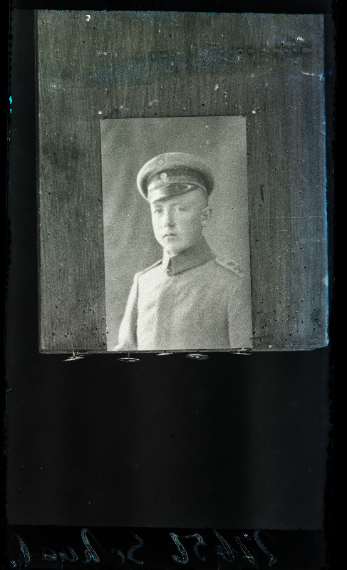 Noormehe foto, (15.09.1918 fotokoopia, tellija Schaal).