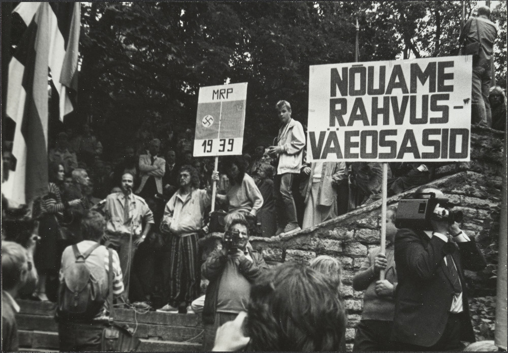 Miiting Hirvepargis Molotov-Ribbentropi lepingu sõlmimise aastapäeval.