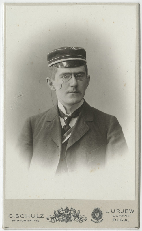 Korporatsiooni "Livonia" liige parun Arthur Ungern-Sternberg, portreefoto
