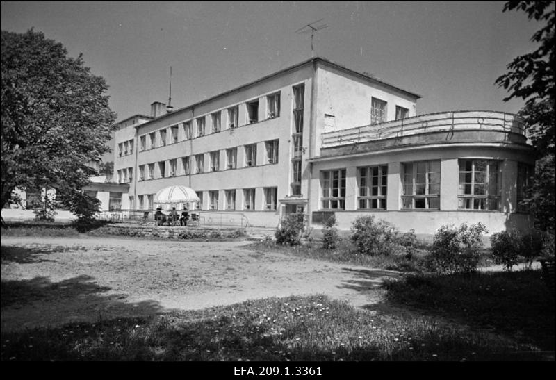 Vaade Haapsalu sanatooriumile.