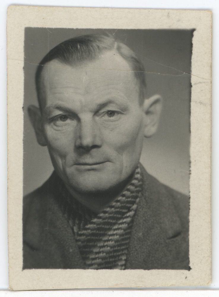 Oskar Augla, portreefoto