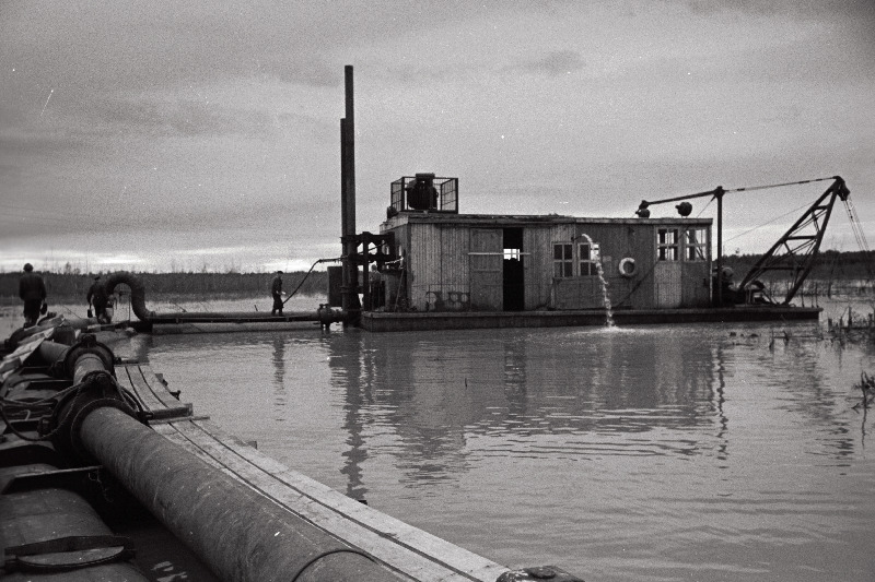 Balti elektrijaama äravoolukanali ehitustööd.