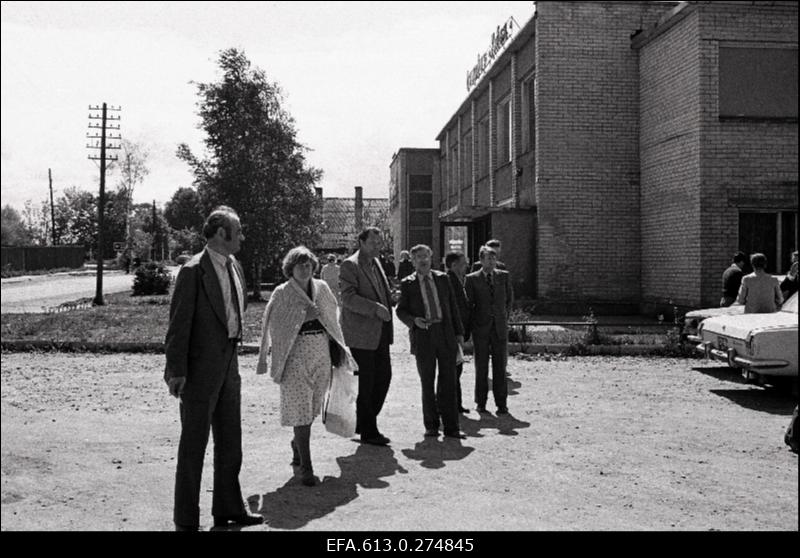 KM ettevõtete direktorite kool Loksal. Autoremondi tehase puhkebaasis.