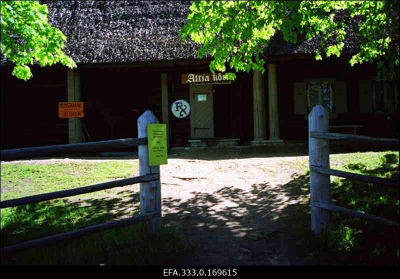 Altja kõrtsihoone.