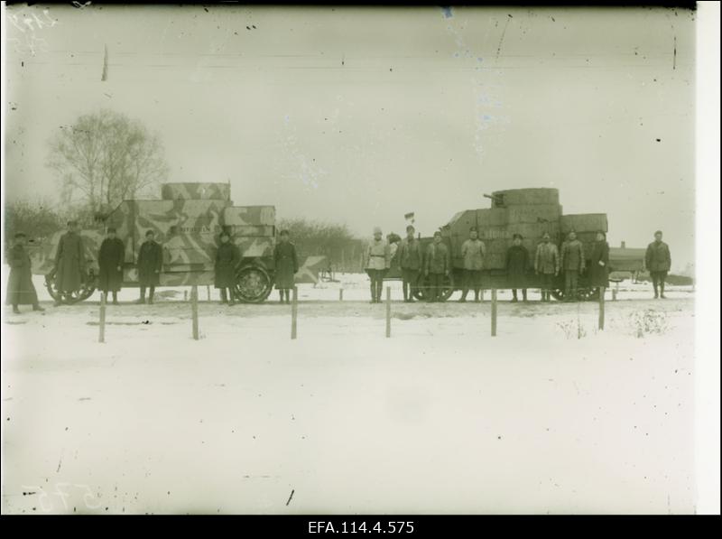 Soomusautode Kolonni soomusautod Kotkasilm ja Estonia meeskondadega.