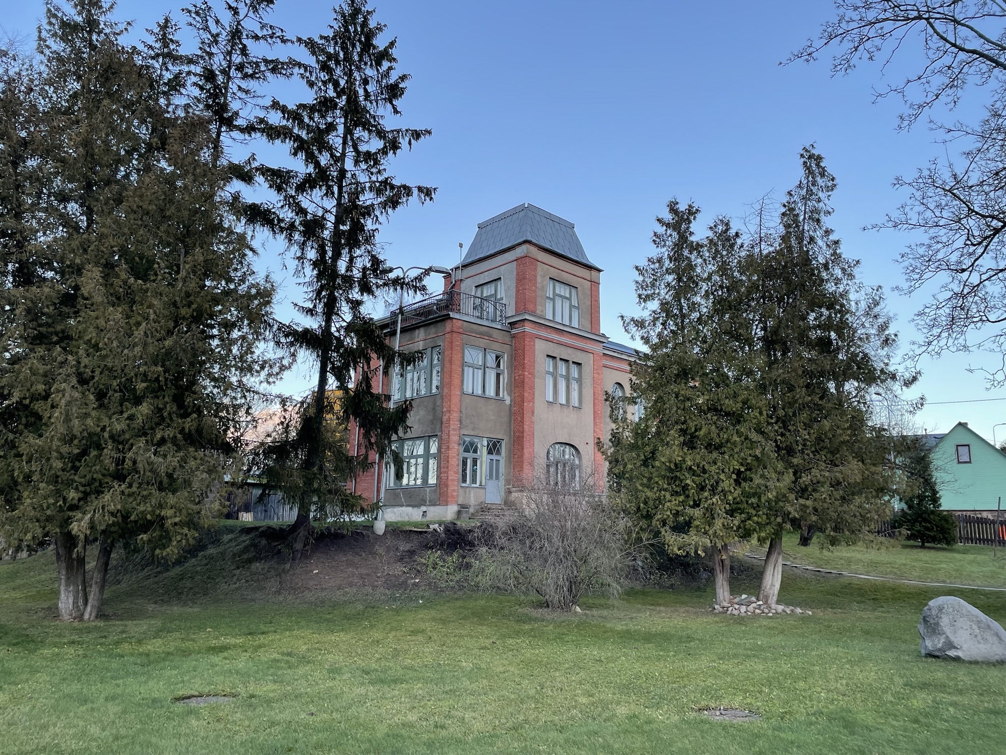 Valga 03. Valga Avatud Noortekeskus - Valga. Valga Avatud Noortekeskus (endine väikelastekodu)