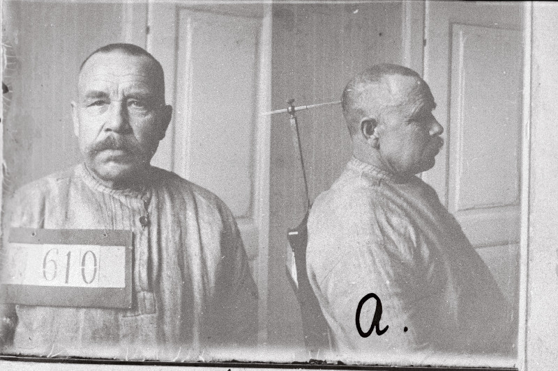 Illegaalse kommunistliku trükikoja varjamises süüdi mõistetud Ludvig Gustavi poeg Allikson enne vangide vahetamise korras Nõukogude Venemaale välja saatmist.