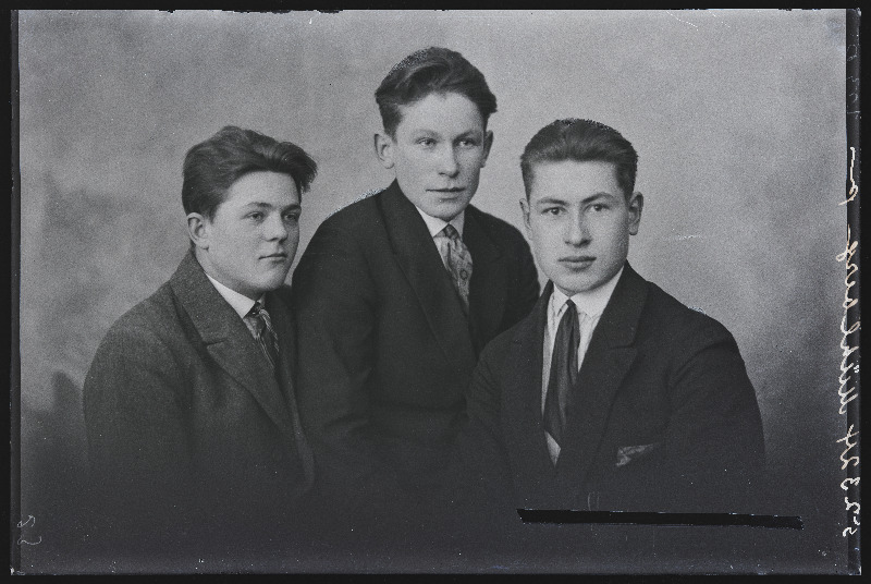 Grupp mehi, (foto tellija Mühlberg).