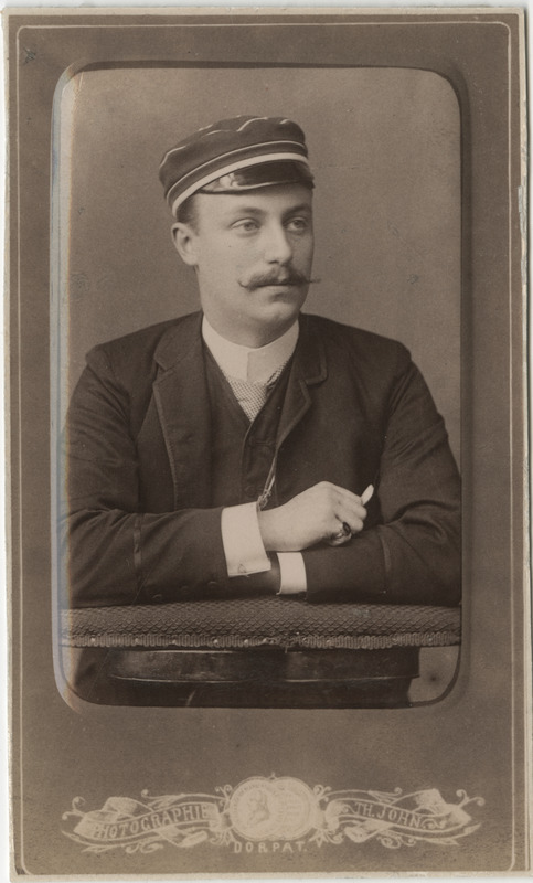 Korporatsiooni "Livonia" liige Michael von zur Mühlen, portreefoto