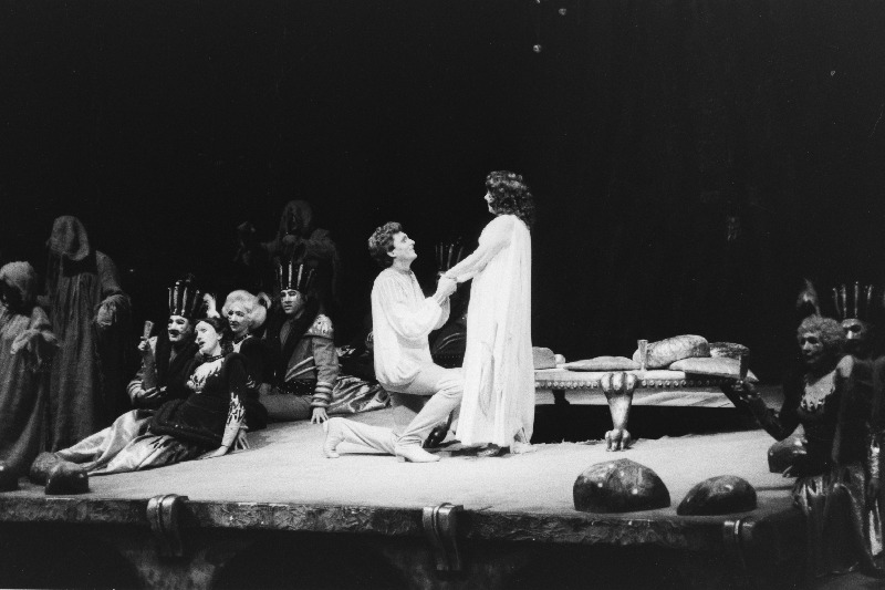 RAT "Estonia" külalisetendused Moskva Suures Teatris. Stseen G. F. Händeli ooperist "Alcina".