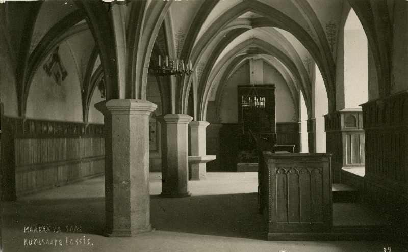 Maapäeva saal Kuressaare piiskopilinnuses.