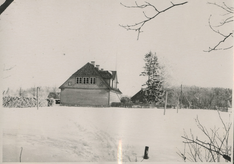 Talvine vaade Samliku koolimajale