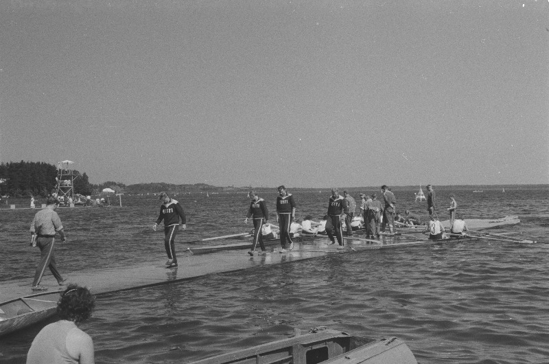 Sõudmine. Võistustel Kavgolovos.