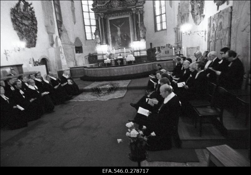 Eesti Evangeelse Luterliku kiriku vaimulikkond Toomkirikus.