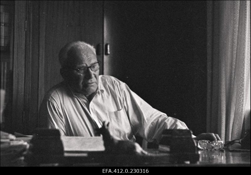 Poliitiliste ja Teadusalaste Teadmiste Levitamise Ühingu aseesimees Georg Abels.