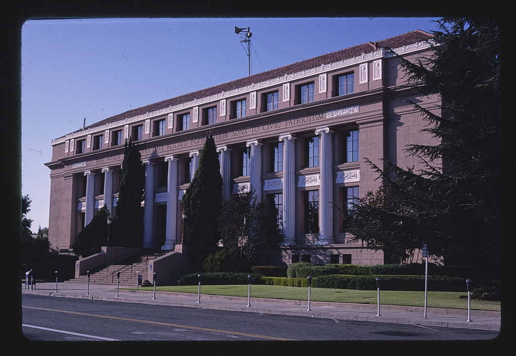 City Hall, angle 1, Lindsay Street, Stockton, California (LOC)