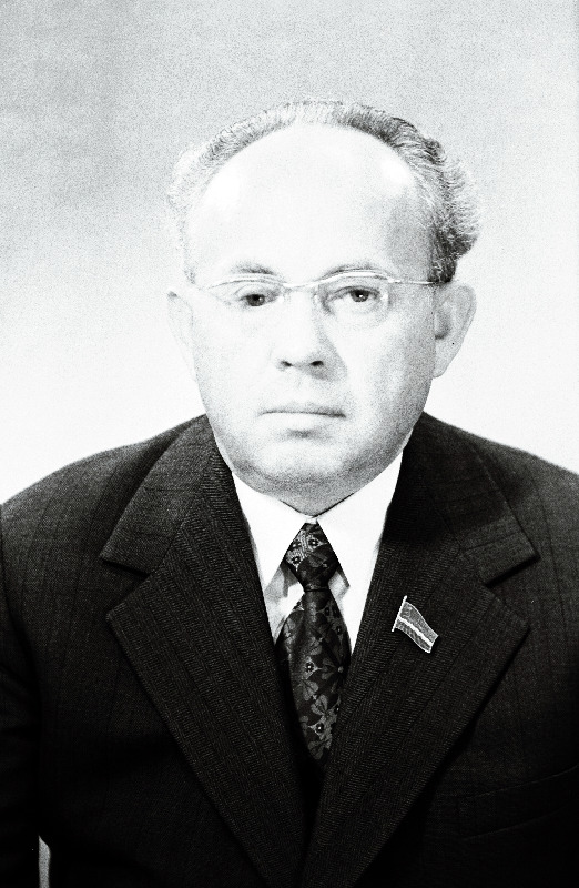 Vassikov, Pjotr - Eesti NSV Ülemnõukogu saadikukandidaat.