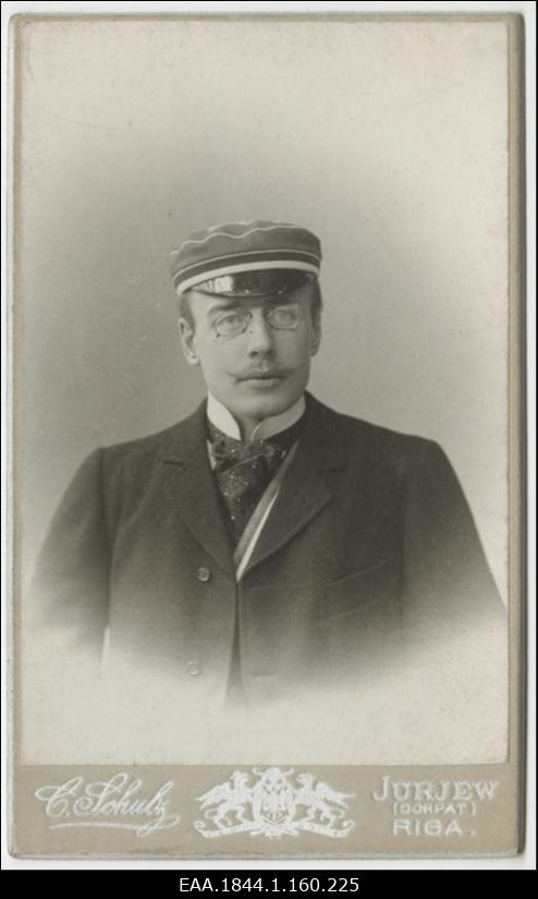 Korporatsiooni "Livonia" liige Friedrich Rosenberg, portreefoto