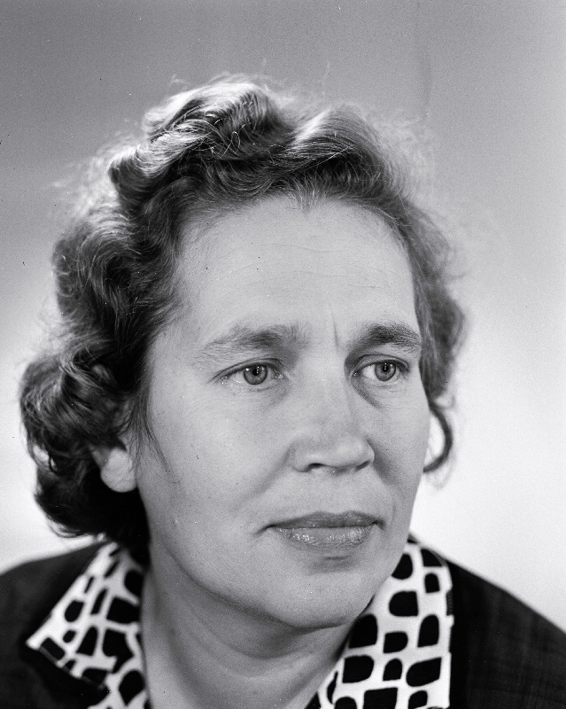 Ratassepp, Maime - Tallinna Linnuvabriku pearaamatupidaja.