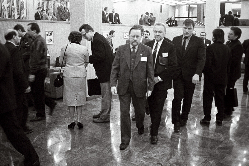 Fuajees - A. Rüütel, V. Landsbergis, E. Savisaar.