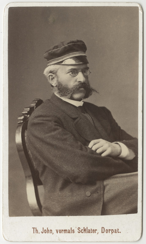 Korporatsiooni "Livonia" vilistlane Robert von zur Mühlen, portreefoto