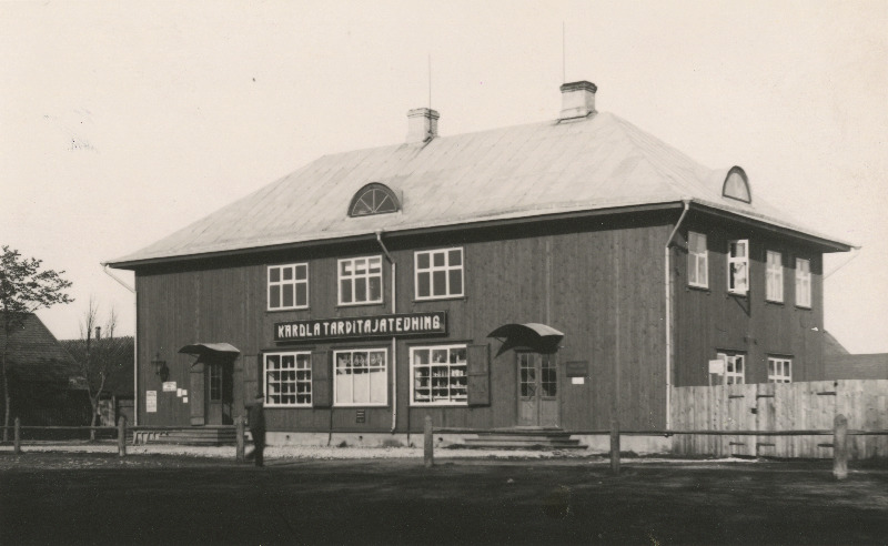 Kärdla Tarvitajate Ühingu hoone.