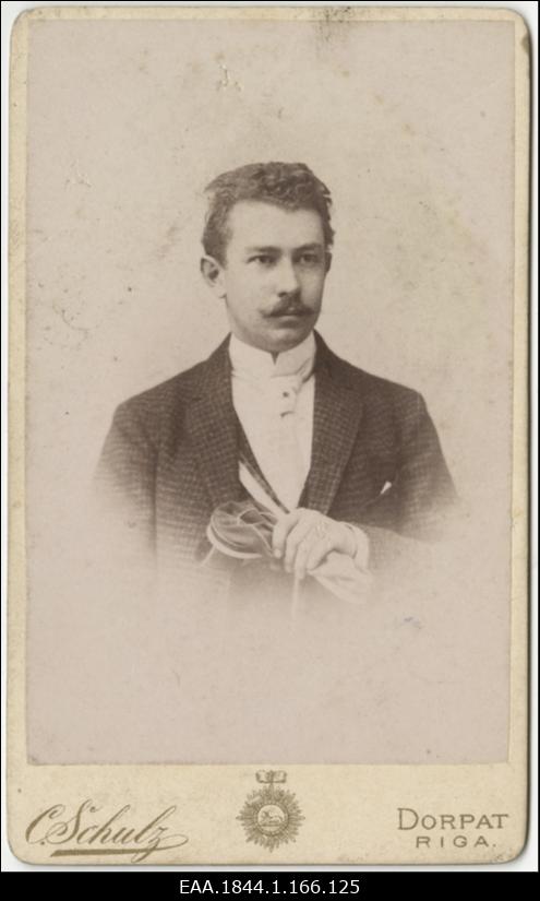 Korporatsiooni "Estonia" liige parun Otto von Stackelberg, portreefoto