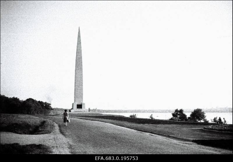 Obelisk Maarjamäel.