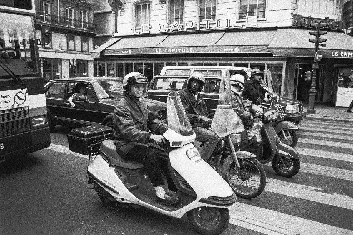 Traffic in Paris; Liikennettä Pariisissa