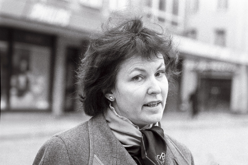 Kahekordne Fr. Tuglase novellipreemia laureaat kirjanik Asta Põldmäe.