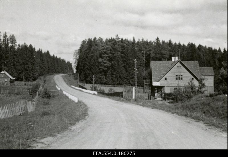 Viljandi maantee Loodi kõrtsi juures.