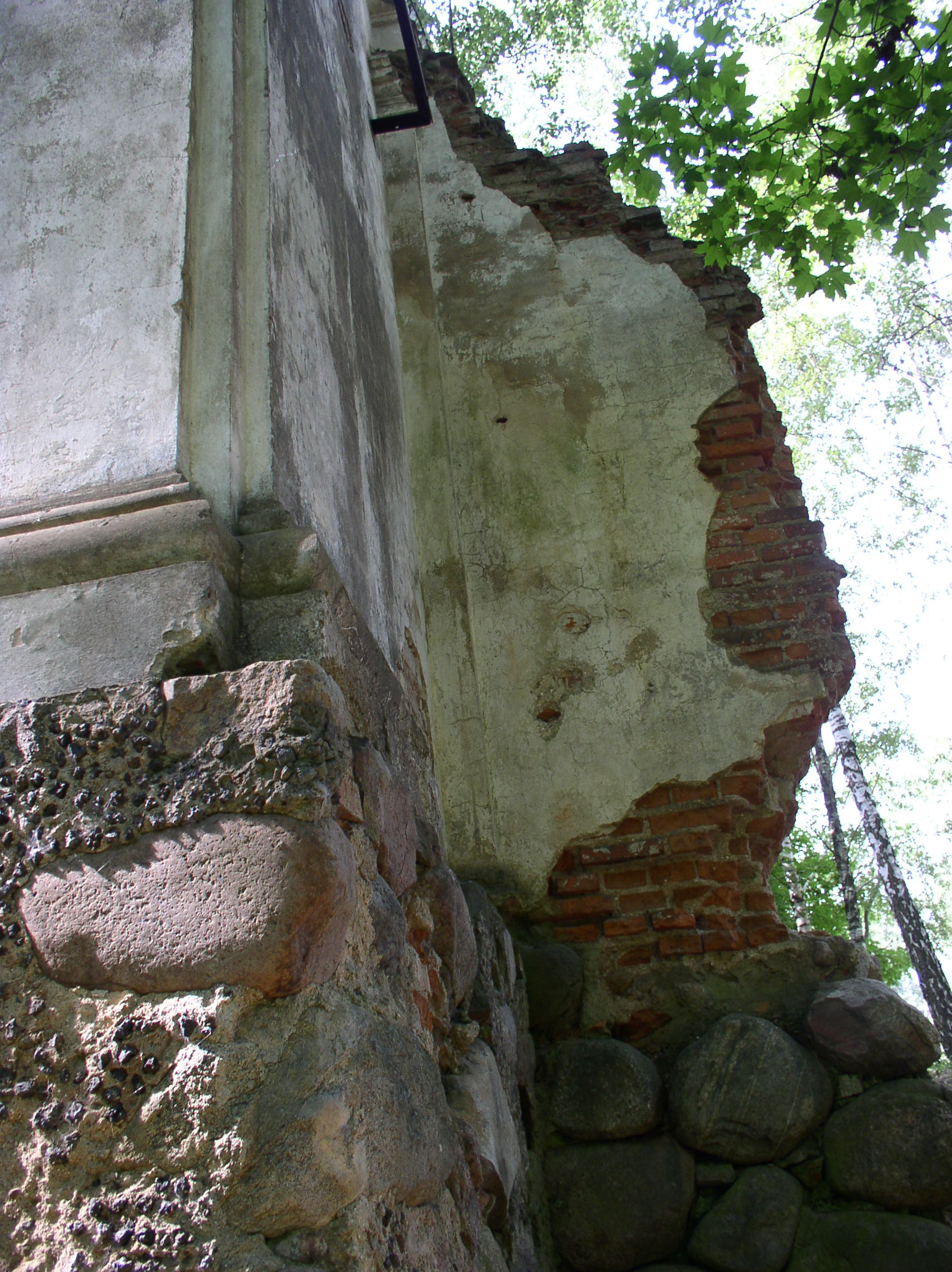 Belarus-Lahoisk-Ruins of Tyshkievich Manor-6 - Ruins of the Tyshkievich family manor. Lahoisk, Belarus.