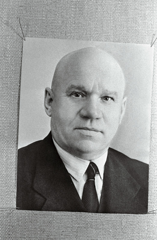 Leonov, A. - Eesti NSV Ülemnõukogu seitsmenda koosseisu saadik.