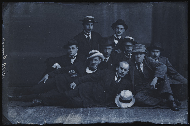 Grupp mehi, (foto tellija Õunap).