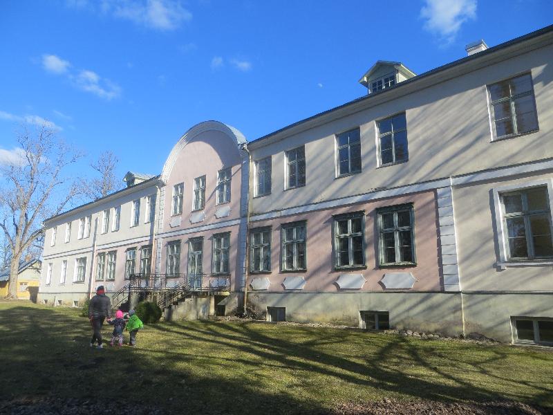 Luua mõisa peahoone. Välisvaade.