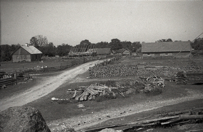 Uued majad 1932.a. tulekahjus kannatada saanud Sviby külas.