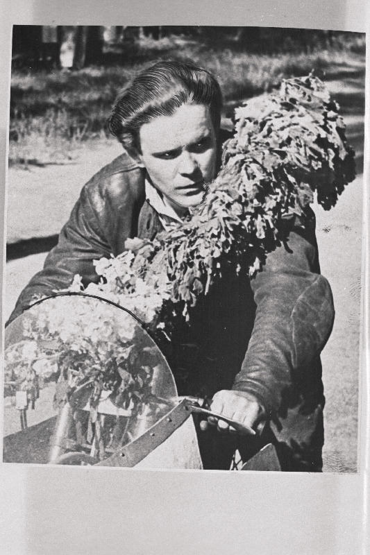 Karl Sorts - motosportlane, 1957. aasta Eesti meister ringrajasõidus 125 cm3 masinaklassis.