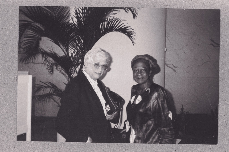 Zonta Maailmaorganisatsiooni 51. kongress Hongkongis. Zonta klubi president Sonja Renfer (vasakul) ja tema järglane Folake Solanke Nigeeriast.