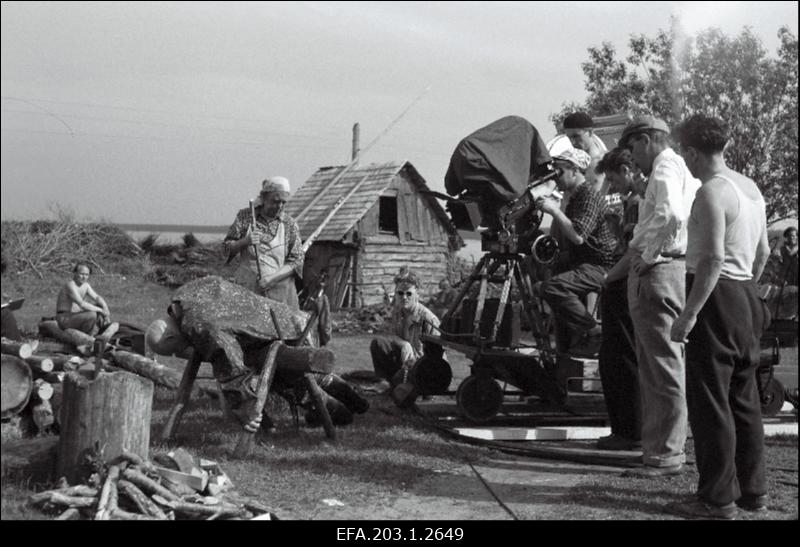 Filmistuudio Tallinnfilm mängufilmi Veealused karid filmimine.