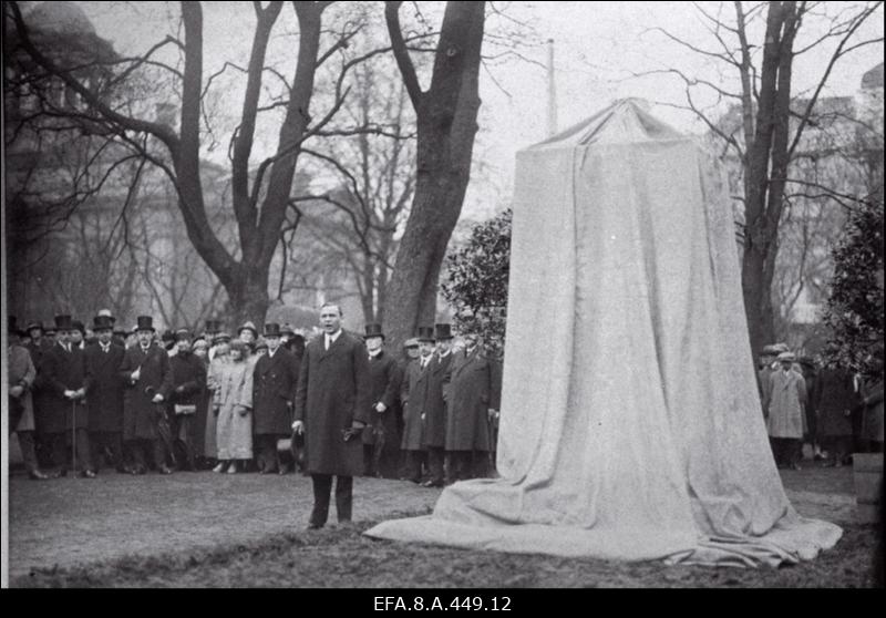 Vabadussõjas langenud soomlaste mälestussamba avamine Helsingis 27.mai  1923.a.