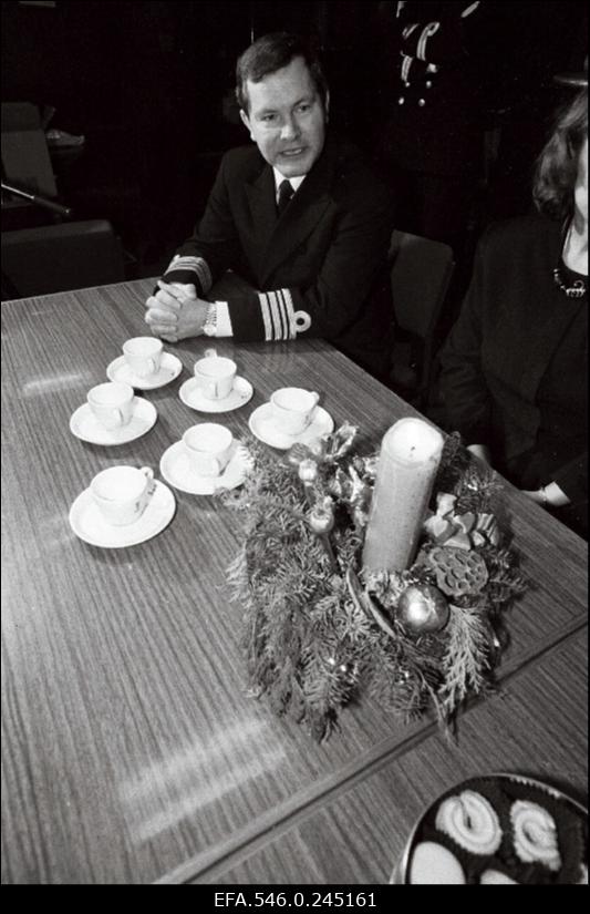 Taani sõjalaev Tallinna sadamas.