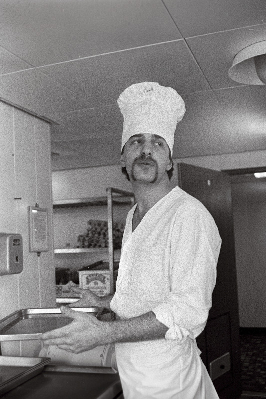 Mootorlaeva "Jaan Anvelt" kokk Vjatšeslav Dellberg.