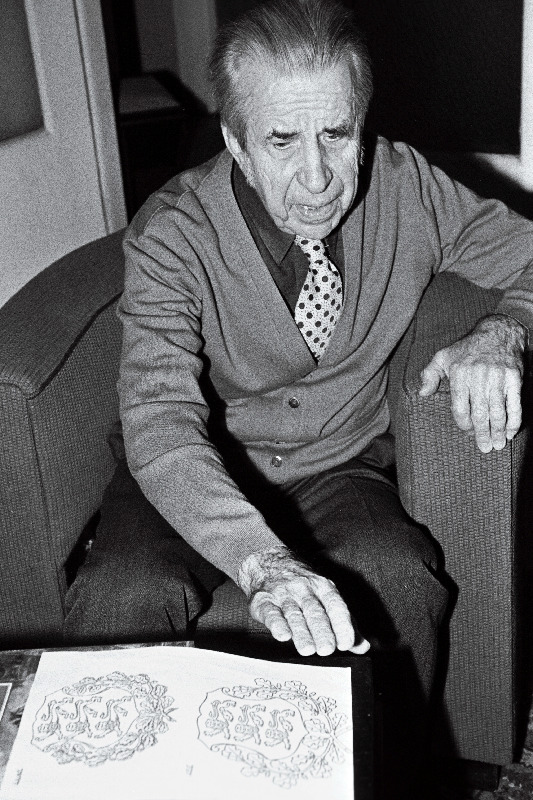 Kunstnik professor Paul Luhtein.