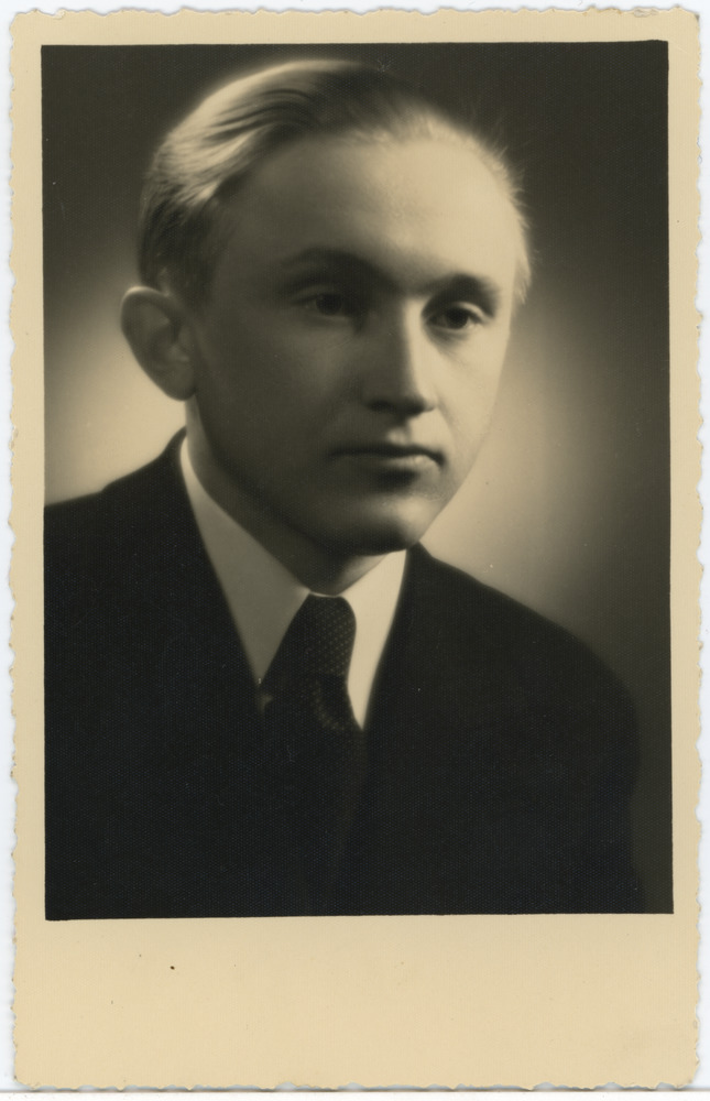 Tartu Ühis-kommertsgümnaasiumi vilistlane Johannes Virks, portreefoto