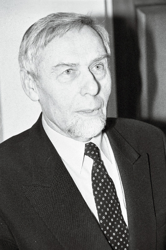 Terav, Walter-August - AS Silmet peadirektor.