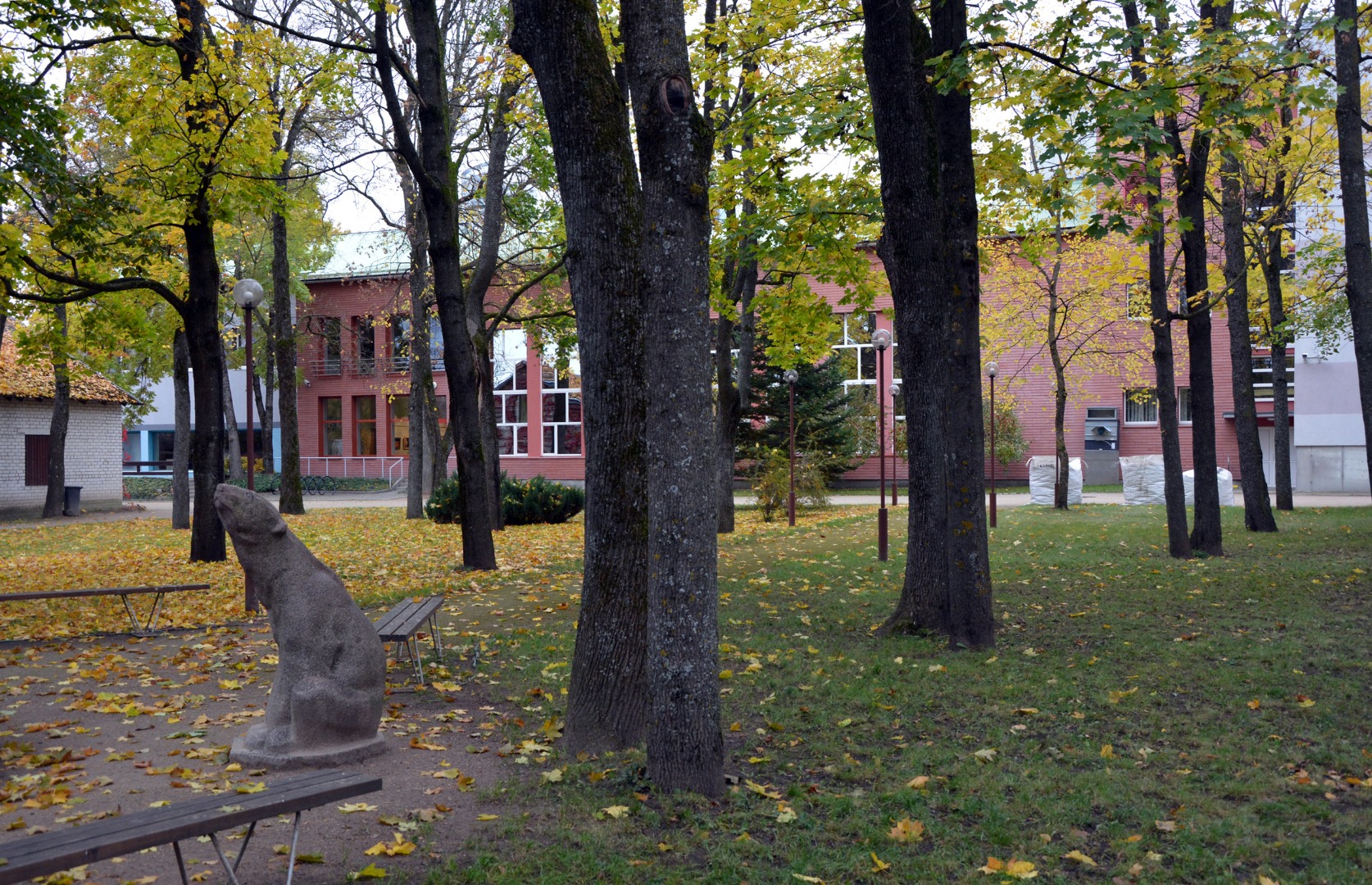 Postcard. Võru . Take the house of the Society at the beginning of the 20th century. rephoto