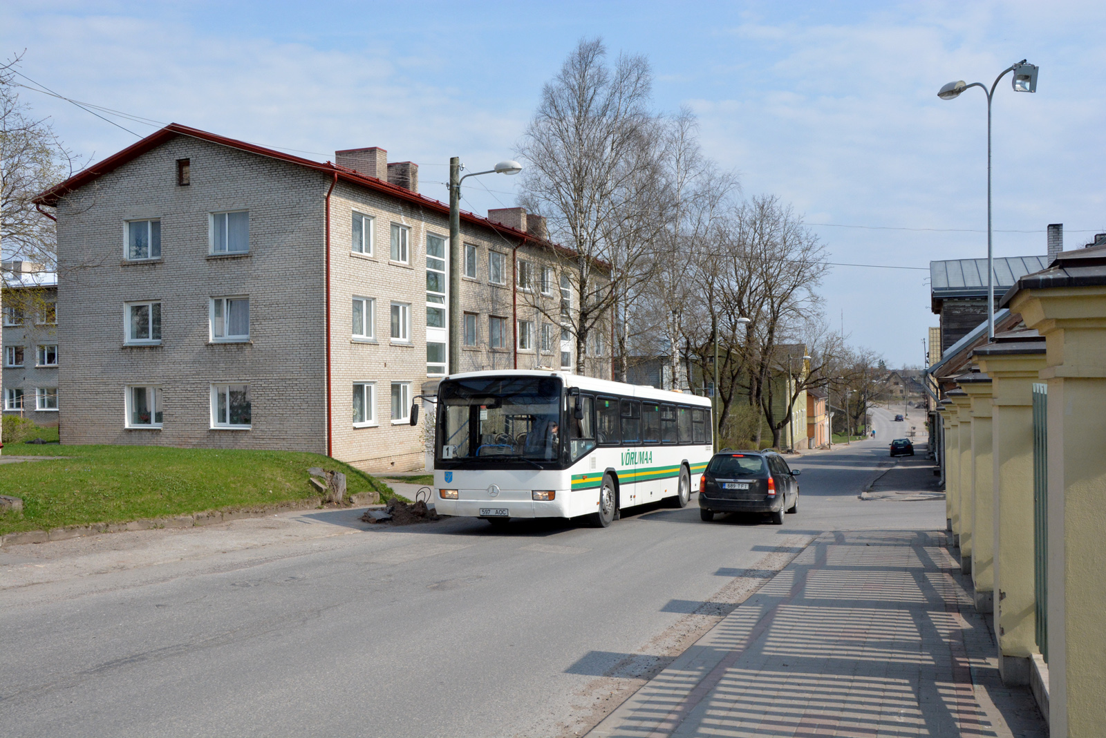 Photo. Võru. Tartu Street viewed from Jekaterina EÕK with view to the harder direction in the 1930s. rephoto
