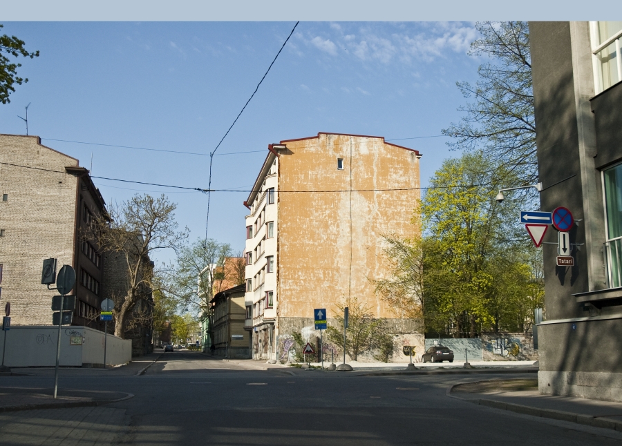Tatari, Sakala ja Kentmanni tänava ristmik, vaade Tatari tänava suunas. rephoto