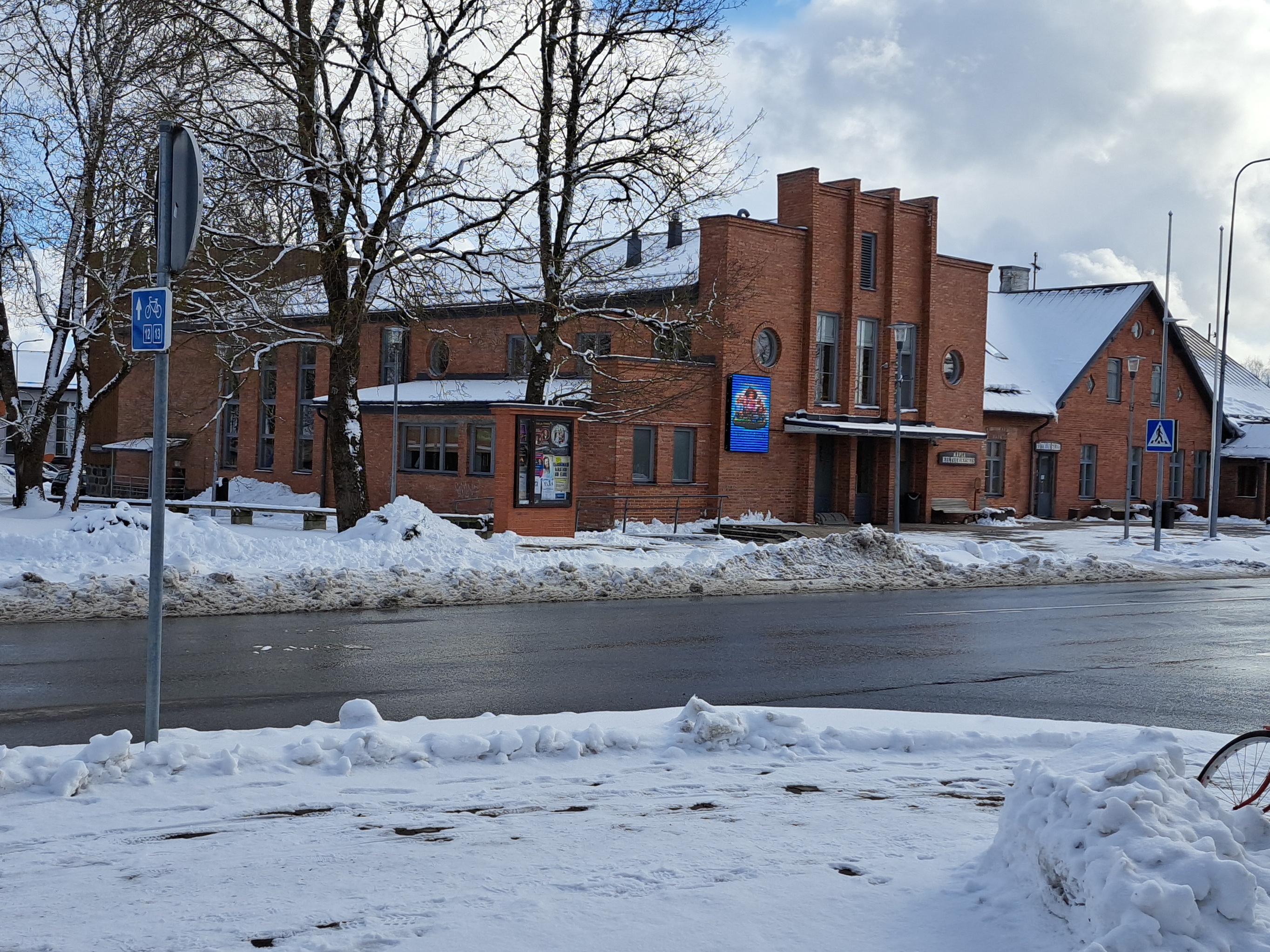Rapla folk house saricapped rephoto